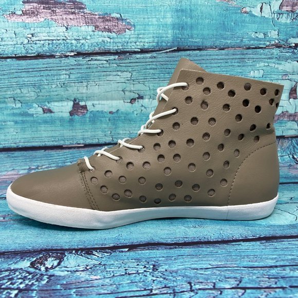 NEW Diamond Sample Prototype Perforated Leather 7 - Picture 7 of 8